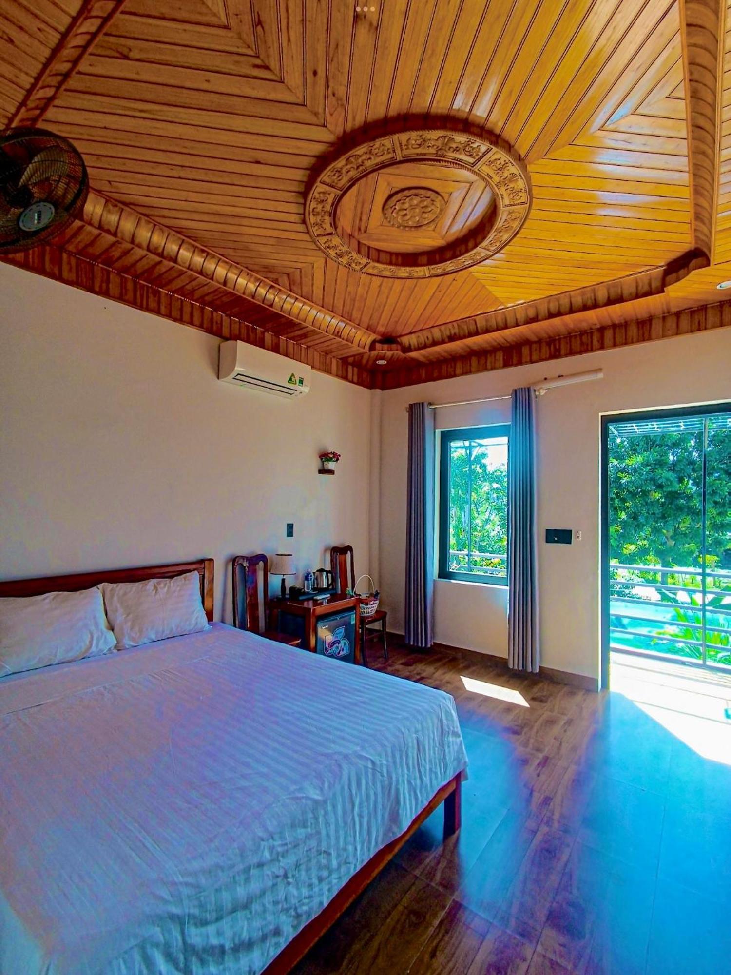 Yolo Pool Bar Villas & Garden Restaurant Phong Nha Kültér fotó